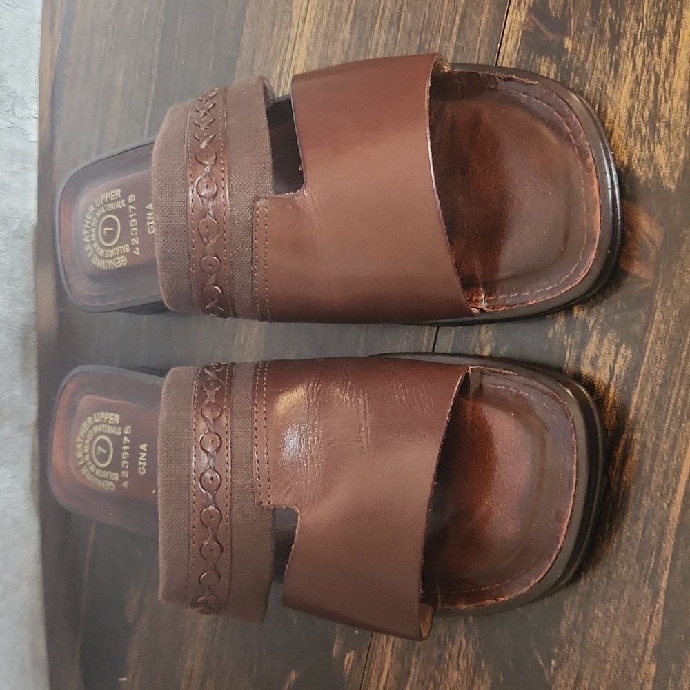 Romano Gina women’s slip on leather sandals size 7 - Picture 3 of 10